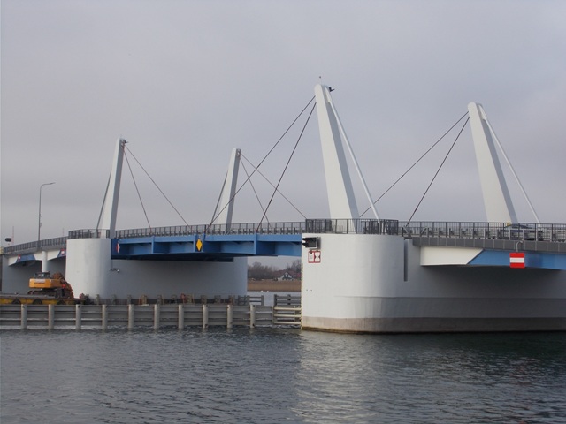 Sobieszewo most zwodzony