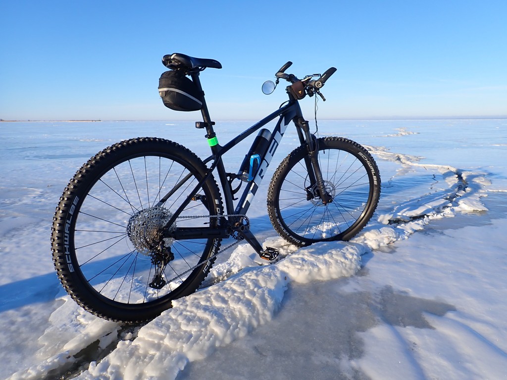 Trek Procaliber 6 na Zalewie Wiślanym